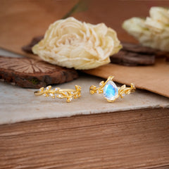 Nature-Inspired Leaf Pear Cut Moonstone Ring Set-2pc