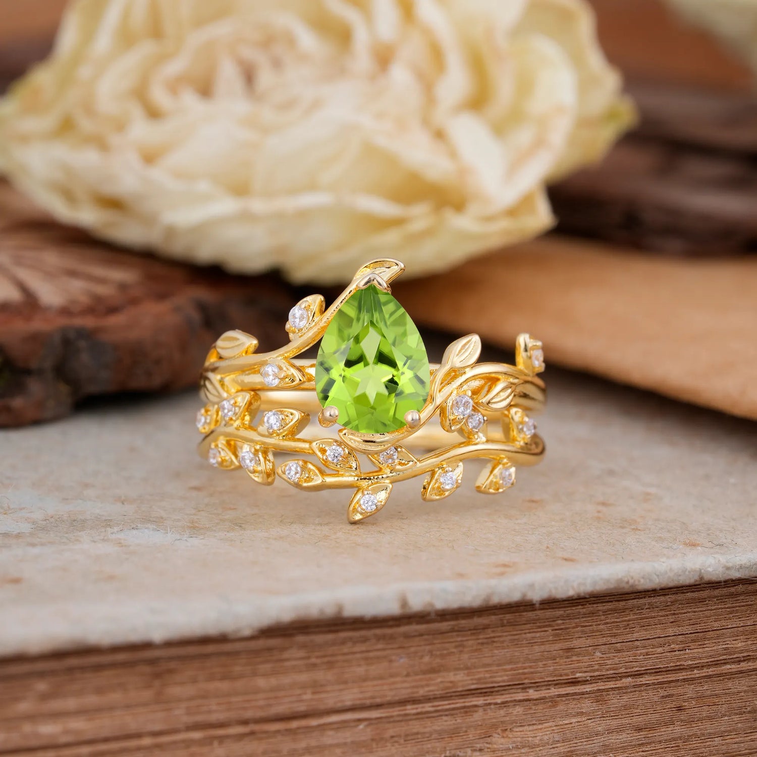 Nature-Inspired Leaf Pear Cut Peridot Bridal Ring Set