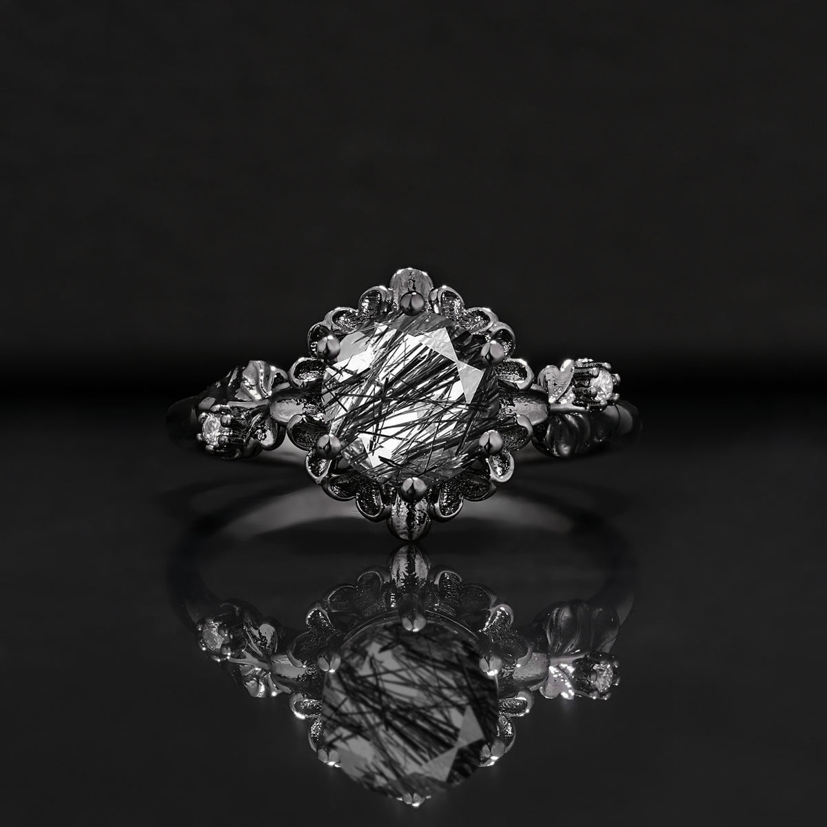 Halloween Exclusive Classic Vintage 4-Prong Round Cut Engagement Ring
