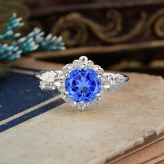 Classic Vintage 4-Prong Round Sapphire Engagement Ring
