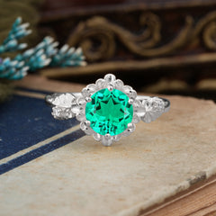 Classic Vintage 4-Prong Round Emerald Engagement Ring