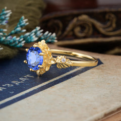 Classic Vintage 4-Prong Round Sapphire Engagement Ring