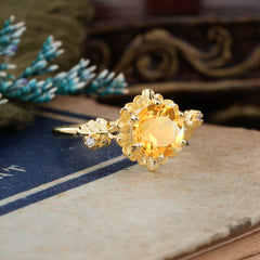 Classic Vintage 4-Prong Round Citrine Engagement Ring