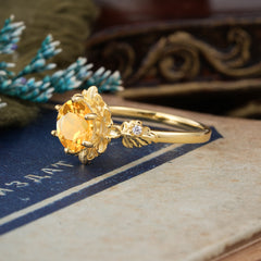Classic Vintage 4-Prong Round Citrine Engagement Ring