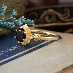 Classic Vintage 4-Prong Round Black Onyx Engagement Ring
