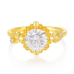 Classic Vintage 4-Prong Round Moissanite Engagement Ring