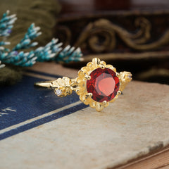 Classic Vintage 4-Prong Round Garnet Engagement Ring