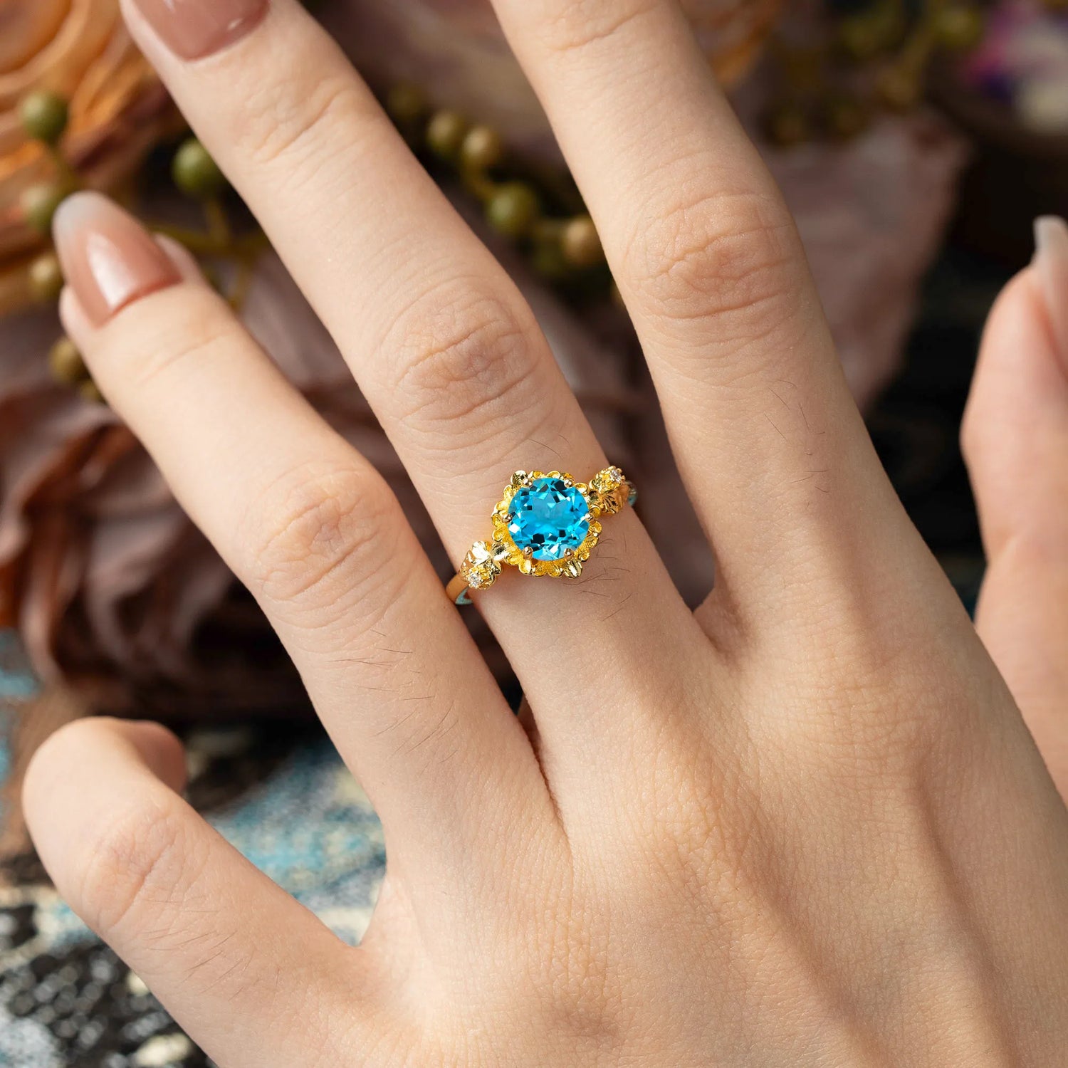 Classic Vintage 4-Prong Round Aquamarine Engagement Ring