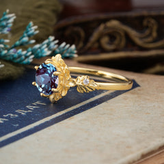 Classic Vintage 4-Prong Round Alexandrite Engagement Ring