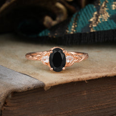 Timeless Classic Nature-Inspired 4-Prong Oval-Cut Black Onyx Engagement Ring