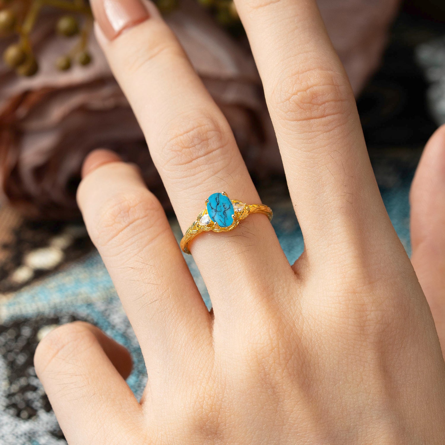 Timeless Classic Nature-Inspired 4-Prong Oval-Cut Turquoise Engagement Ring