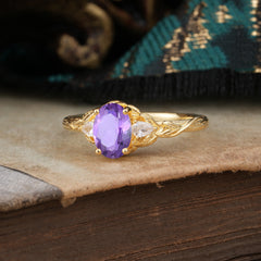 Timeless Classic Nature-Inspired 4-Prong Oval-Cut Amethyst Engagement Ring