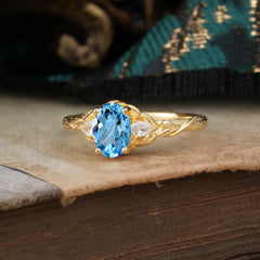 Timeless Classic Nature-Inspired 4-Prong Oval-Cut Aquamarine Engagement Ring