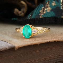 Timeless Classic Nature-Inspired 4-Prong Oval-Cut Natural Emerald Engagement Ring
