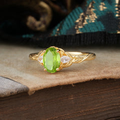 Timeless Classic Nature-Inspired 4-Prong Oval-Cut Peridot Engagement Ring