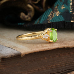 Timeless Classic Nature-Inspired 4-Prong Oval-Cut Peridot Engagement Ring