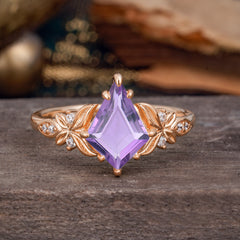 Luxe Vintage 4 Prong Kite-Cut Natural Amethyst Engagement Ring