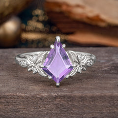 Luxe Vintage 4 Prong Kite-Cut Natural Amethyst Engagement Ring