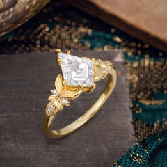 Luxe Vintage 4 Prong Kite-Cut Moissanite Engagement Ring