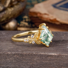 Luxe Vintage 4 Prong Kite-Cut Natural Moss Agate Engagement Ring