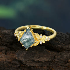 Luxe Vintage 4 Prong Kite-Cut Natural Moss Agate Engagement Ring