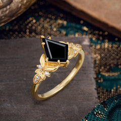 Luxe Vintage 4 Prong Kite-Cut Black Onyx Engagement Ring