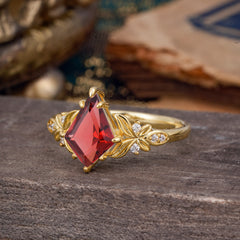 Luxe Vintage 4 Prong Kite-Cut Natural Garnet Engagement Ring