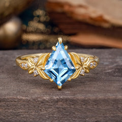 Luxe Vintage 4 Prong Kite-Cut Aquamarine Engagement Ring