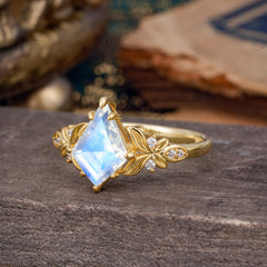 Luxe Vintage 4 Prong Kite-Cut Natural Moonstone Engagement Ring
