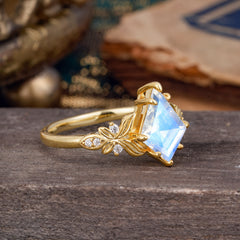 Luxe Vintage 4 Prong Kite-Cut Natural Moonstone Engagement Ring