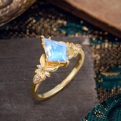 Luxe Vintage 4 Prong Kite-Cut Natural Moonstone Engagement Ring