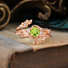 Floral themed 4 Prong Round Peridot Wedding Ring Set
