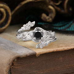 Floral themed 4 Prong Round Black Onyx Wedding Ring Set