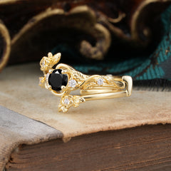 Floral themed 4 Prong Round Black Onyx Wedding Ring Set