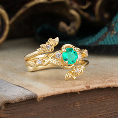 Floral themed 4 Prong Round Emerald Wedding Ring Set