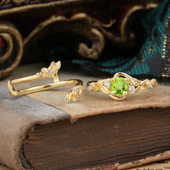 Floral themed 4 Prong Round Peridot Wedding Ring Set