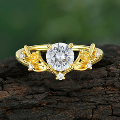 Nature-Inspired 4-Prong Round Moissanite Engagement Ring