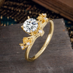 Nature-Inspired 4-Prong Round Lab Diamond Engagement Ring