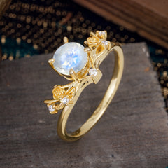 Nature-Inspired 4-Prong Round Moonstone Engagement Ring