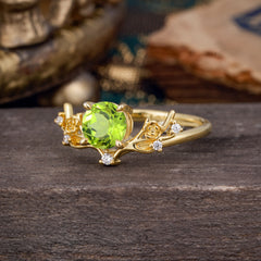 Nature-Inspired 4-Prong Round Peridot Engagement Ring