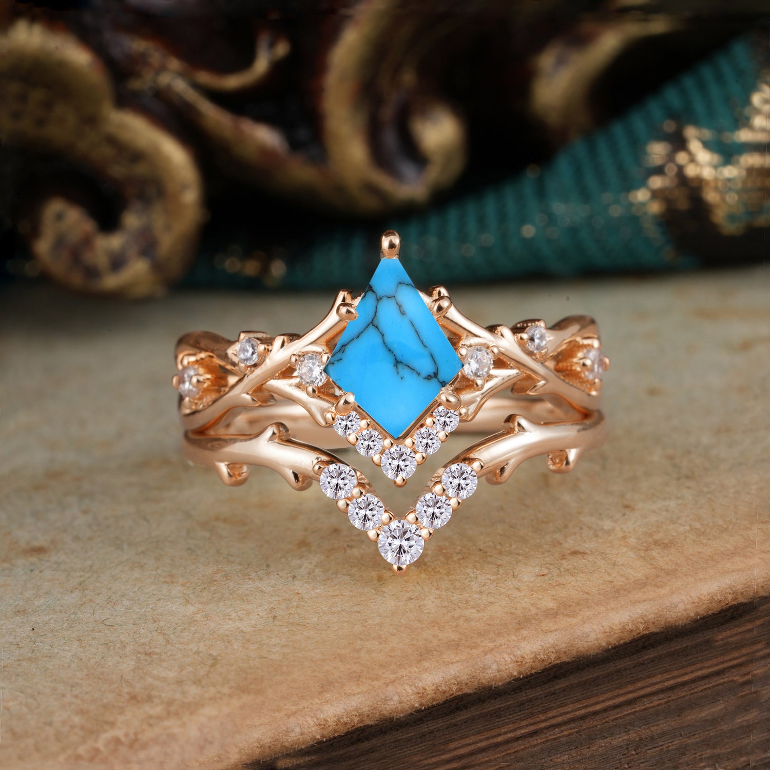Luxury Vintage 5-Prong Kite-Cut Turquoise Bridal Ring Set