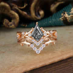 Luxury Vintage 5-Prong Kite-Cut Black Rutilated Quartz Engagement Ring Set