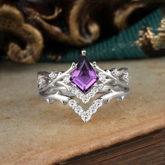 Luxury Vintage 5-Prong Kite-Cut Amethyst Engagement Ring Set