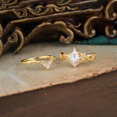 Luxury Vintage 5-Prong Kite-Cut Moissanite Engagement Ring Set