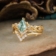 Luxury Vintage 5-Prong Kite-Cut Moss Agate Engagement Ring Set