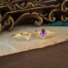 Luxury Vintage 5-Prong Kite-Cut Amethyst Engagement Ring Set