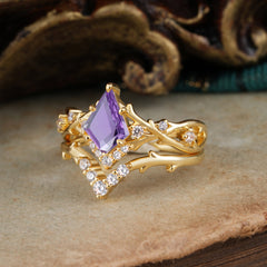 Luxury Vintage 5-Prong Kite-Cut Amethyst Engagement Ring Set