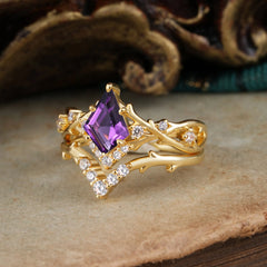 Luxury Vintage 5-Prong Kite-Cut Amethyst Engagement Ring Set