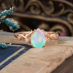 Luxury Vintage 4-Prong Pear-Cut Natural Opal Engagement Ring