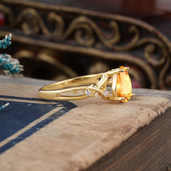 Luxury Vintage 4-Prong Pear-Cut Citrine Engagement Ring